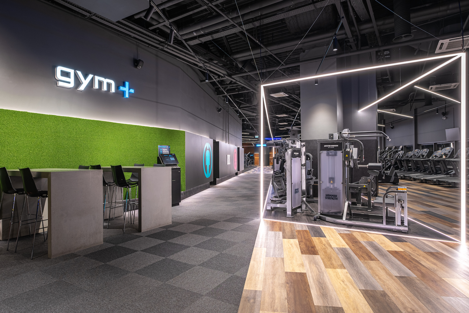 Gym+ Panorama HDR-28