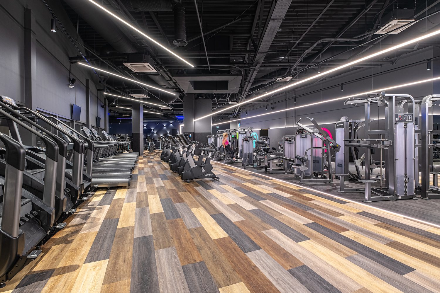 Gym+ Panorama HDR-35