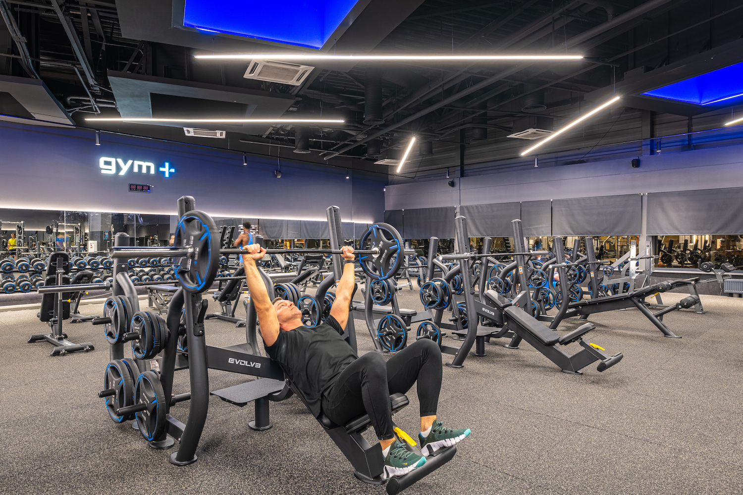 Gym+ Panorama HDR-9